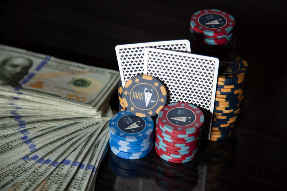 "Secret Agent" Poker Chipset