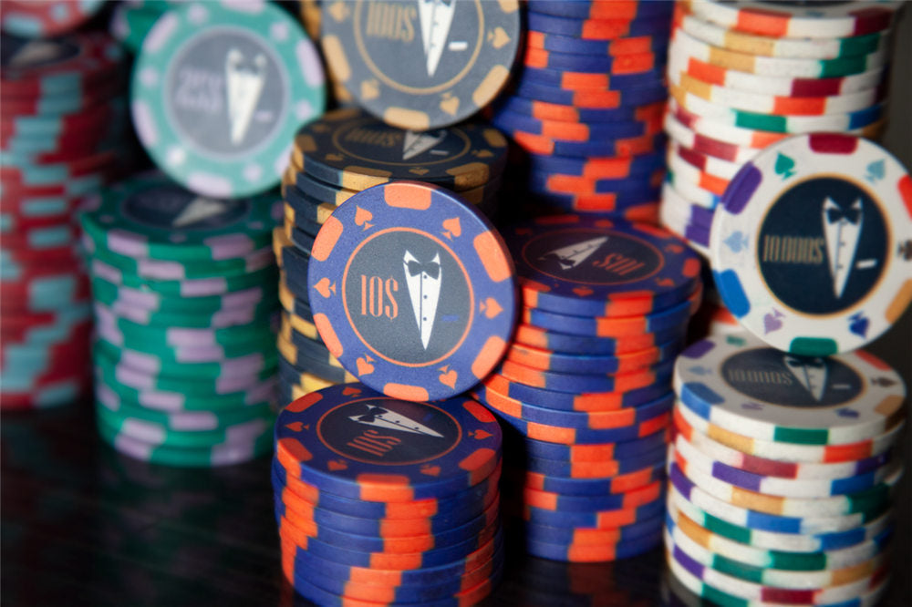 "Secret Agent" Poker Chipset