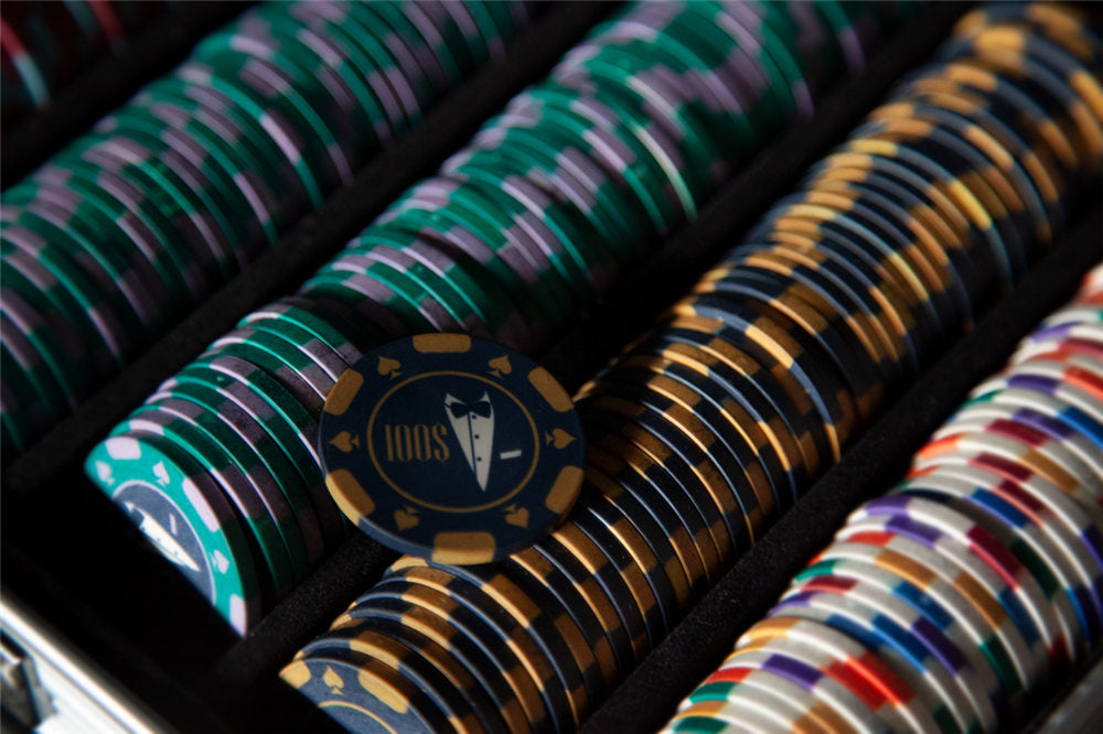 "Secret Agent" Poker Chipset